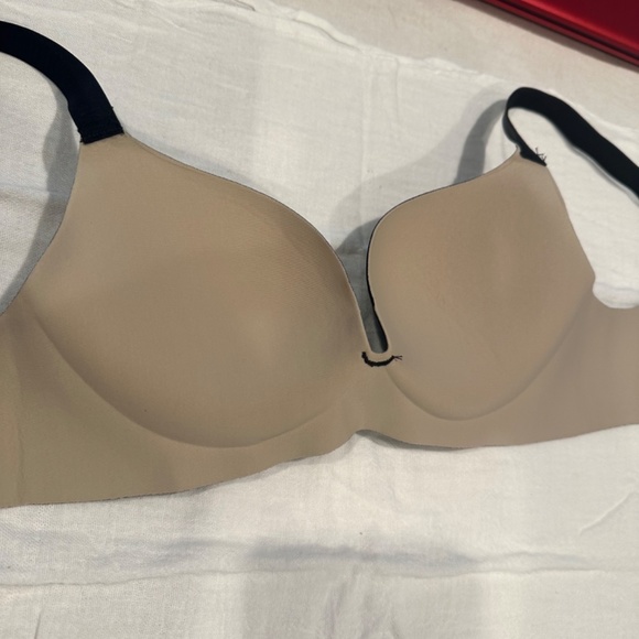 Bra - Picture 5 of 16